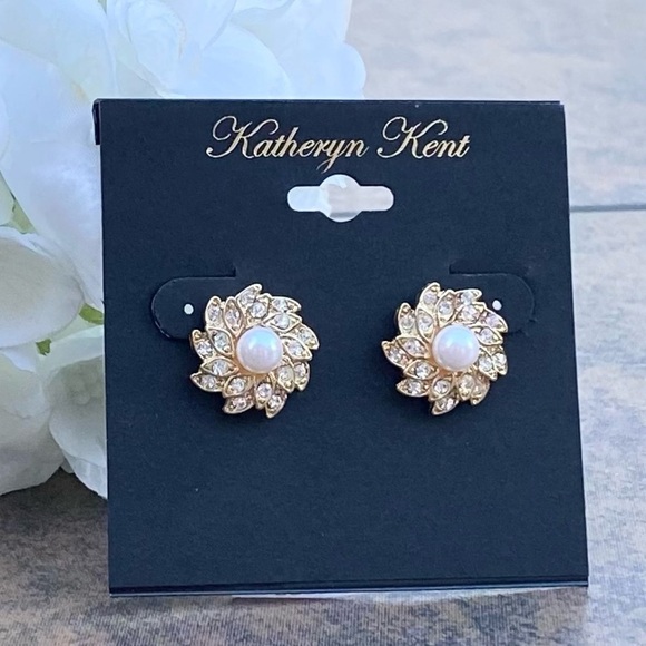 NWT KATHERYN KENT GOLD TONE PEARL AND CUBIC ZIRCONIA EARRINGS - Picture 1 of 7